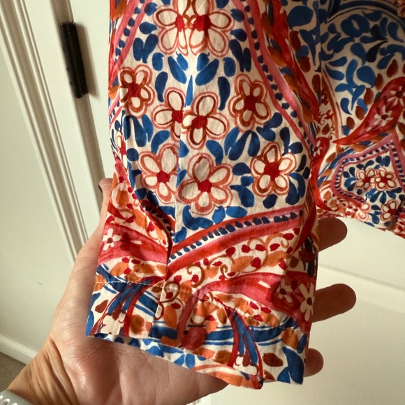 XiRENA Multicolor Patterned Blouse - Picture 6 of 9